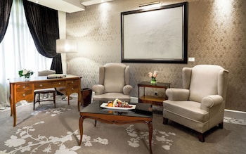 Suite Courtyard "The Wellington Club" Access
