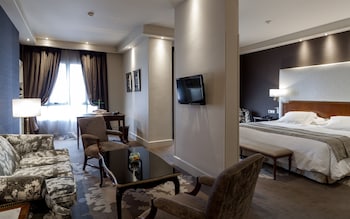 Suite Courtyard Terrace "The Wellington Club" Access