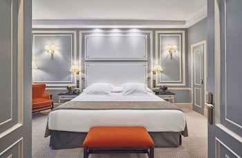 Suite Courtyard Two Bedrooms Terrace "The Wellington Club" Access