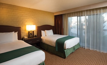 Suite, 2 Queen Beds