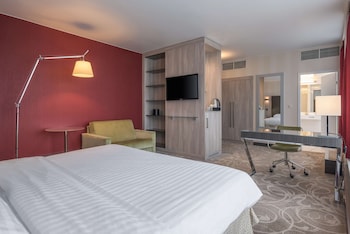 Junior Suite, 1 King Bed, Terrace (Deluxe)