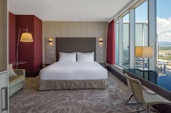 Junior Suite, 1 King Bed, Terrace (Deluxe)