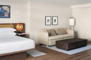 Junior Suite, 1 King, Sofa bed