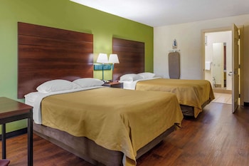 Standard Room, 2 Double Beds