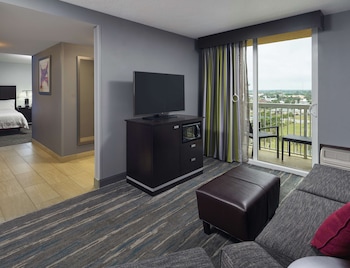 Room, 1 King Bed, Partial Ocean View (Balcony Shower)