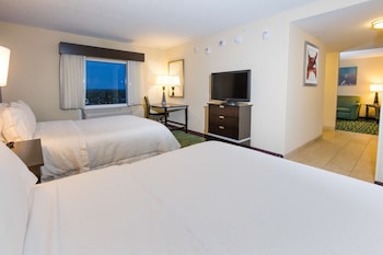 Room, 2 Queen Beds, Accessible, City View (Mobility & Hearing, Roll-in Shower)