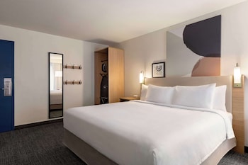 Room, 1 King Bed, Accessible (Mobility)