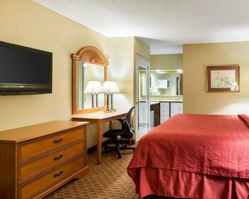 Standard Room, 1 King Bed, Non Smoking