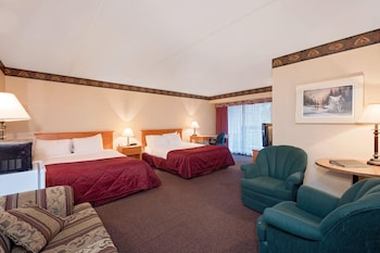 Room, 2 Queen Beds, Accessible, Non Smoking (Main Level)