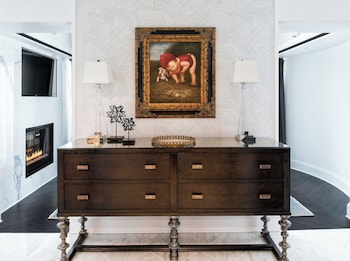 Congressional Penthouse Suite
