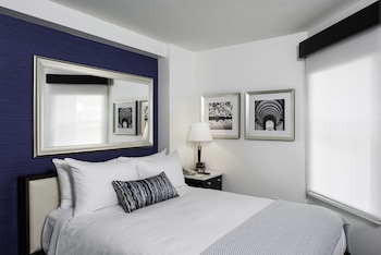 Standard Room, 1 Queen Bed