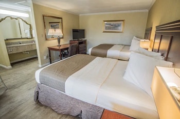 Room, Multiple Beds, Non Smoking