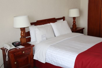 Standard Room, 1 Queen Bed, Non Smoking