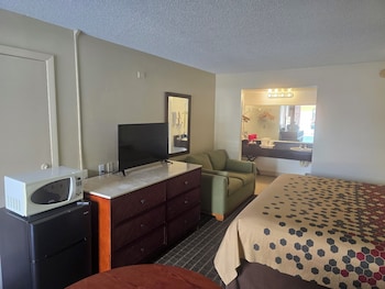 Standard Room, 1 King Bed, Non Smoking