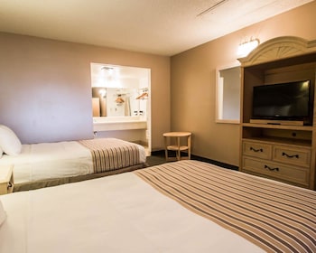 Standard Room, 2 Double Beds