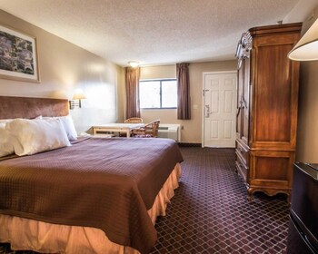Room, 1 King Bed, Accessible, Non Smoking