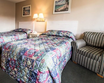 Standard Room, 2 Double Beds