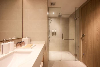 Executive Room, 1 King Bed, Golf View