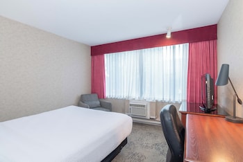 Standard Room, 1 Queen Bed