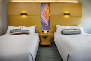 Room, 2 Queen Beds