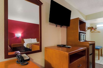 Standard Double Room, 2 Double Beds, Smoking