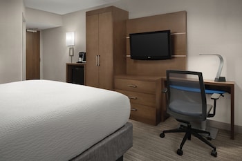 Standard Room, 1 King Bed, Accessible (Communications Accessible)