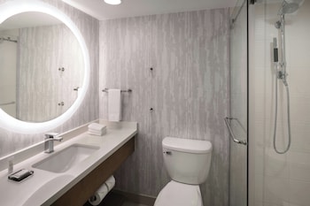 2 Double Bed Suite, Hearing Accessible, High Floor, Waterfront View Sofa Bed, Hearing Accessible