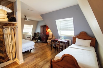 Family Room -  2 Doubles & 1 Single