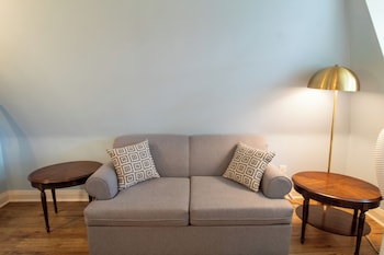 Junior Suite - 1 Queen & 1 Sofa-Bed