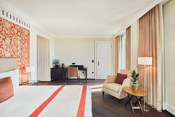 Double Room Deluxe, Zurichsee/ Alps View, Balcony, Spa Access (12 years+)