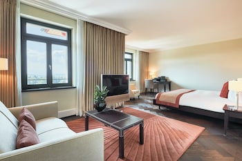 Superior Junior Suite, Forrest/ Courtyard View, Partially Balcony, Whirlpool, Spa Access