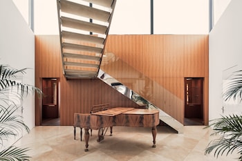 Maestro Suite, 400 m2, inspired by Maestro Herbert v. Karajan, Butler, Spa Access (12 years+)