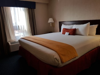Suite, 1 King Bed with Sofa bed (Master Suite)