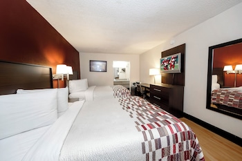 Deluxe Room, 2 Double Beds, Smoking