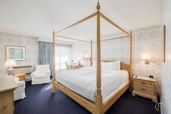 Deluxe Room, 1 King Bed