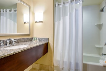 Premium Room, 2 Double Beds, Courtyard View