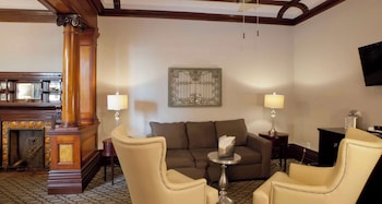 Suite, 1 King Bed, Non Smoking (Separate Living Room;with Sofabed)