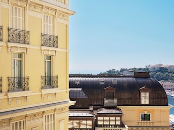 Prestige Suite - city or courtyard view