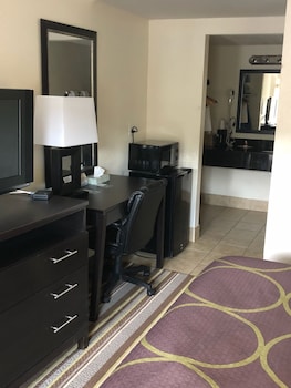 Deluxe Room, 1 King Bed, Non Smoking