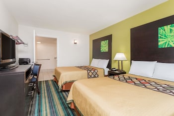 Room, 2 Double Beds, Accessible, Non Smoking (Mobility)