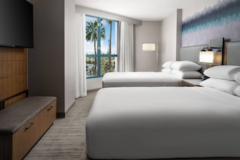 Deluxe Suite, 2 Twin Beds