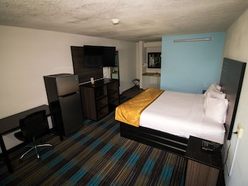 Standard King Room - Accessible