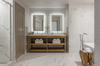 Presidential Suite (ALHAMBRA)