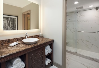 Room, 2 Double Beds, Accessible (Shower)