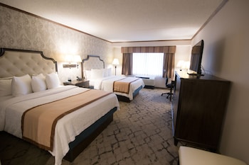 Standard Room, 2 Queen Beds, Non Smoking, Refrigerator