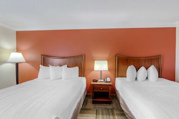Standard Room, 2 Queen Beds, Non Smoking, Refrigerator (Pet Friendly)