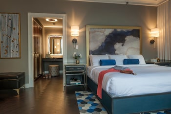 Suite, 1 King Bed