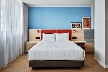Comfort Studio, 1 Queen Bed with Sofa bed, Kitchen