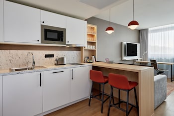 Comfort Studio, 1 Queen Bed with Sofa bed, Kitchen