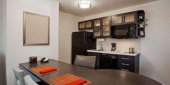 Studio Suite, 1 Queen Bed (Studio)